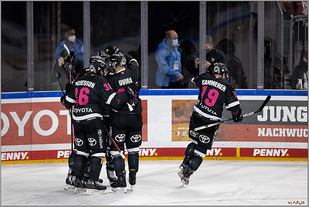 PENNY DEL;  Koelner Haie - Schwenninger Wild Wings; Koeln, 08.10.2021
